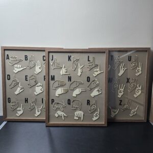 Dactylologie en bois - 3 cadres